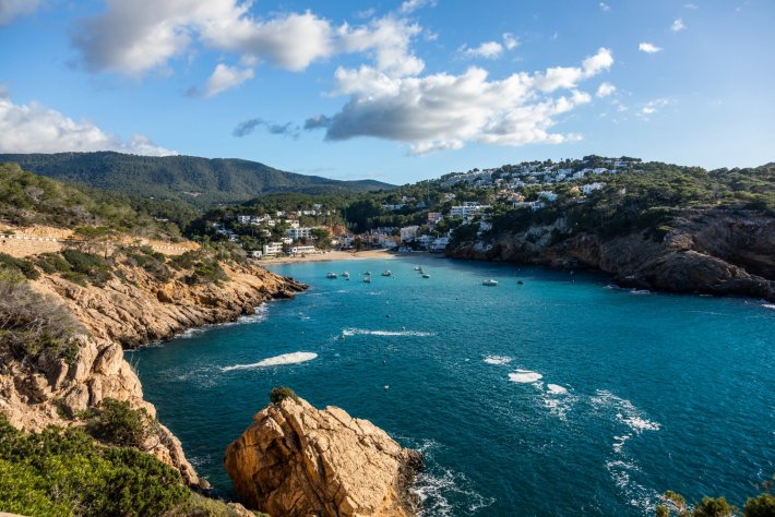Sunny Retreats: Discovering Spain’s Most Beautiful Beaches and Coastal Escapes